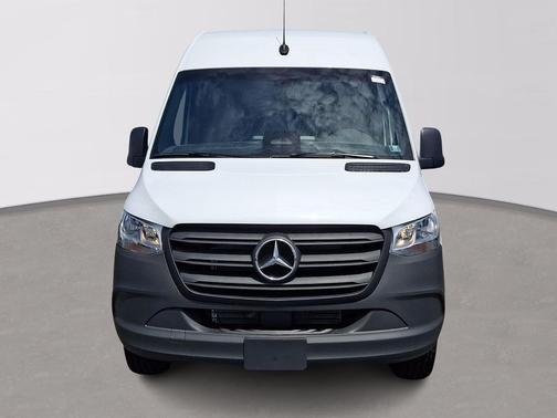 Arctic White - 9147 2026 Mercedes-Benz Sprinter 2500 Cargo 170 WB