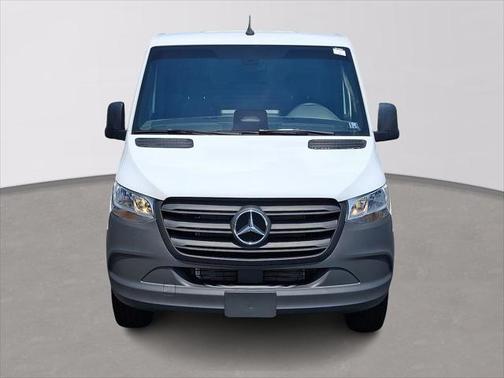 2025 Mercedes-Benz Sprinter 2500 Standard Roof