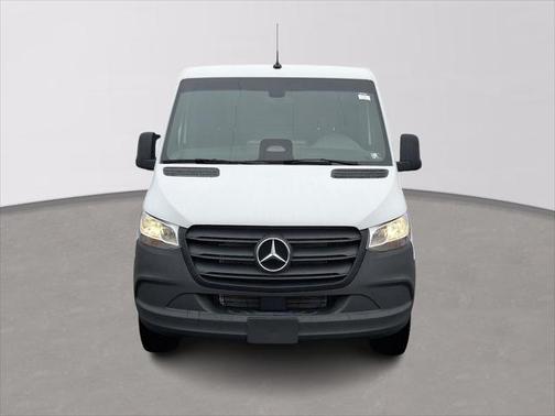 2025 Mercedes-Benz Sprinter 2500 Standard Roof