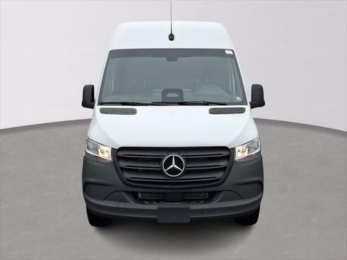 2025 Mercedes-Benz Sprinter 2500 Standard Roof