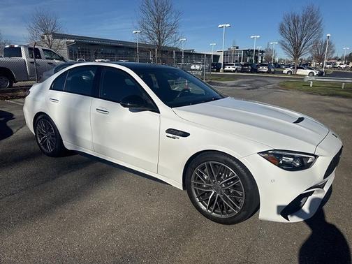 2025 Mercedes-Benz AMG C 63 S E Performance