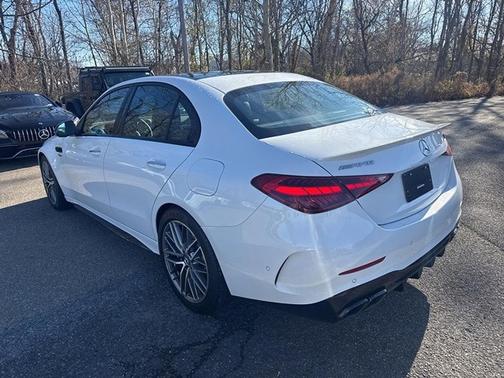 2025 Mercedes-Benz AMG C 63 S E Performance