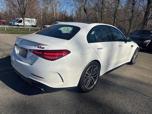 2025 Mercedes-Benz AMG C 63 S E Performance