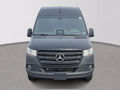 2025 Mercedes-Benz Sprinter 2500 Standard Roof