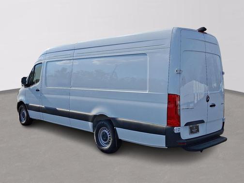 2026 Mercedes-Benz Sprinter 2500 High Roof