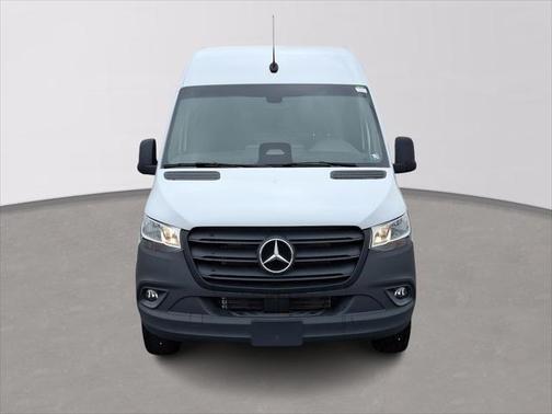 2025 Mercedes-Benz Sprinter 2500 High Roof