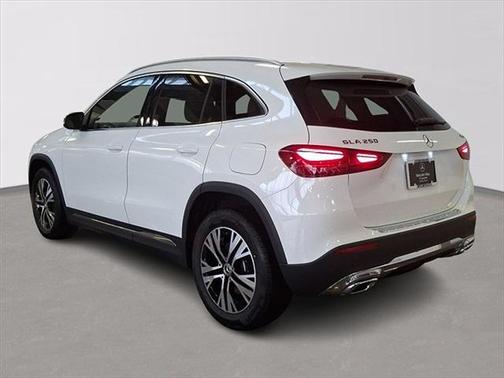 2025 Mercedes-Benz GLA 250 4MATIC