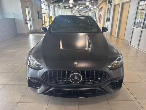 2025 Mercedes-Benz AMG C 63 S E Performance