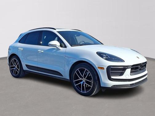 2024 Porsche Macan Base