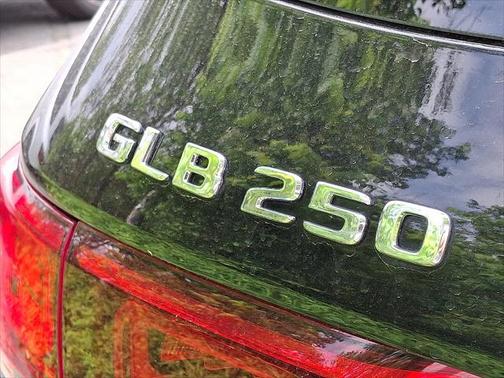 2021 Mercedes-Benz GLB 250 4MATIC