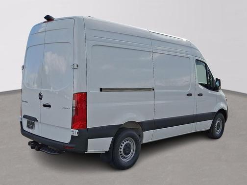 2026 Mercedes-Benz Sprinter 2500 Cargo 144 WB