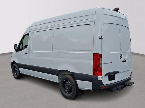 2025 Mercedes-Benz Sprinter 2500 Standard Roof