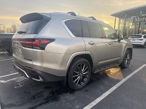 2025 Lexus LX 700h F SPORT