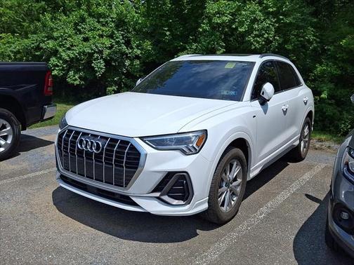 2022 Audi Q3 45 S line Premium Plus