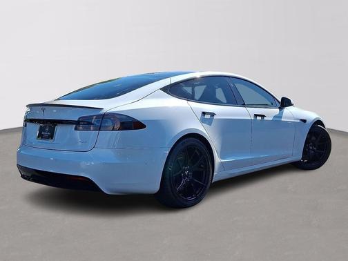 2021 Tesla Model S Plaid