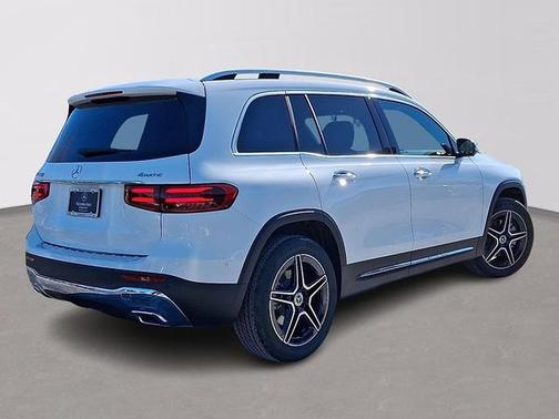 Polar White 2026 Mercedes-Benz GLB 250 4MATIC