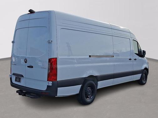 2026 Mercedes-Benz Sprinter 2500 Cargo 170 WB