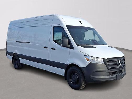2026 Mercedes-Benz Sprinter 2500 Cargo 170 WB