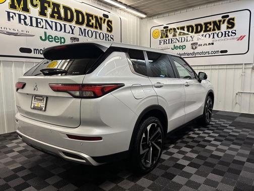2023 Mitsubishi Outlander 