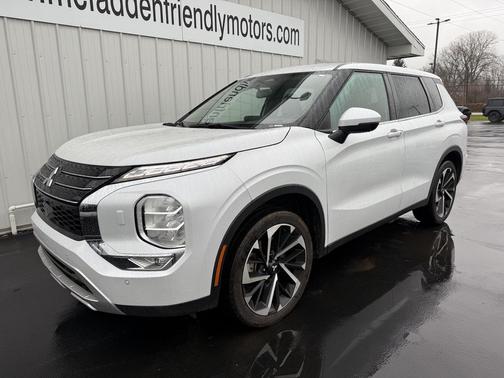 2023 Mitsubishi Outlander 