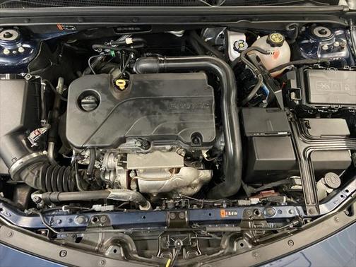 2021 Chevrolet Malibu FWD LT