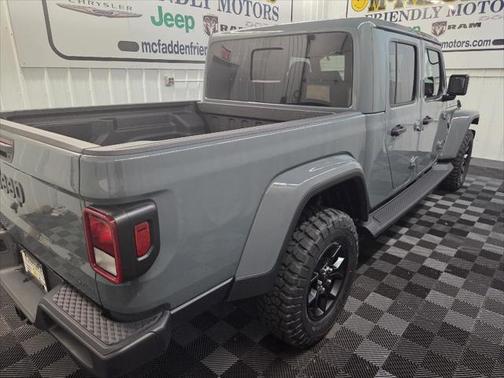 2025 Jeep Gladiator High Tide