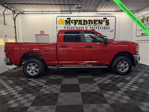 2024 RAM 2500 Big Horn Crew Cab 4x4 6'4' Box