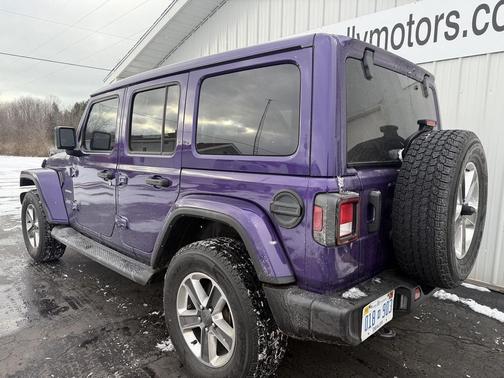2023 Jeep Wrangler 4-Door Sahara