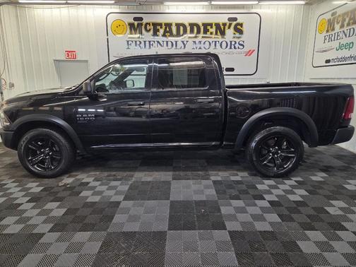 2024 RAM 1500 Classic Warlock Crew Cab 4x4 5'7' Box