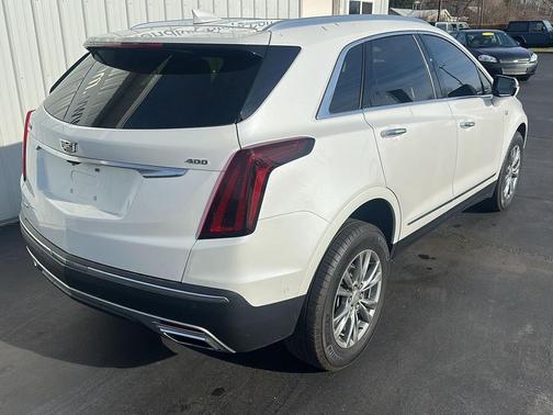 2022 Cadillac XT5 Premium Luxury