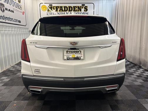 2022 Cadillac XT5 Premium Luxury