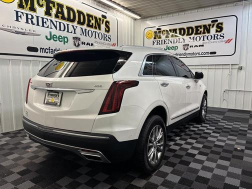 2022 Cadillac XT5 Premium Luxury