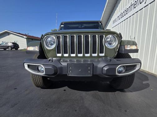 2022 Jeep Wrangler Unlimited Sahara