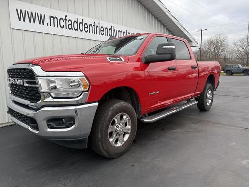 2024 RAM 2500 Big Horn Crew Cab 4x4 6'4' Box