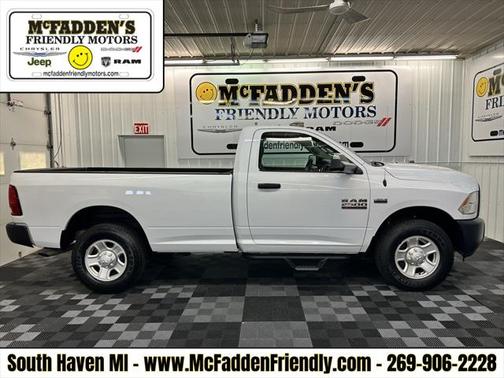 2017 RAM 2500 Tradesman Regular Cab 4x2 8' Box