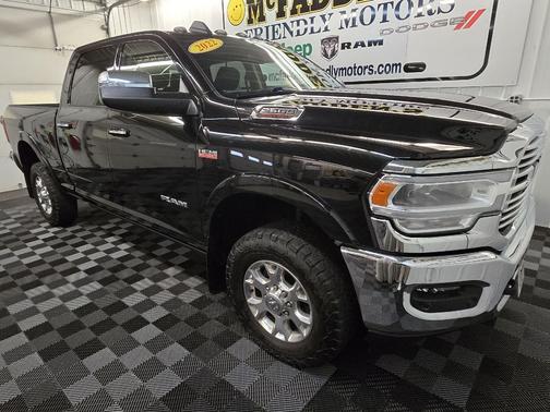 2022 RAM 2500 Laramie Crew Cab 4x4 6'4' Box