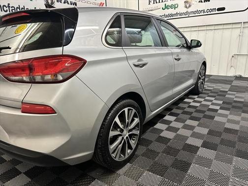 2020 Hyundai Elantra GT Base