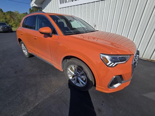 2023 Audi Q3 Premium 45 TFSI S line quattro Tiptronic