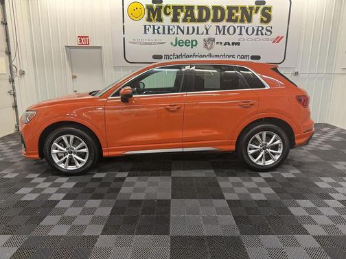 2023 Audi Q3 Premium 45 TFSI S line quattro Tiptronic