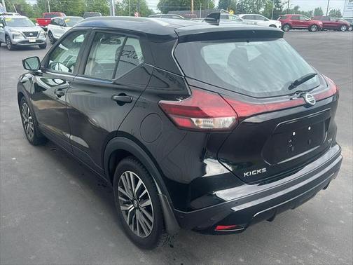 2021 Nissan Kicks SV
