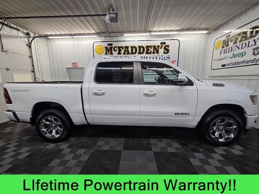 Bright White Clearcoat 2022 RAM 1500 Big Horn/Lone Star