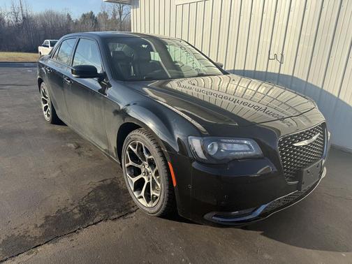 2018 Chrysler 300 S