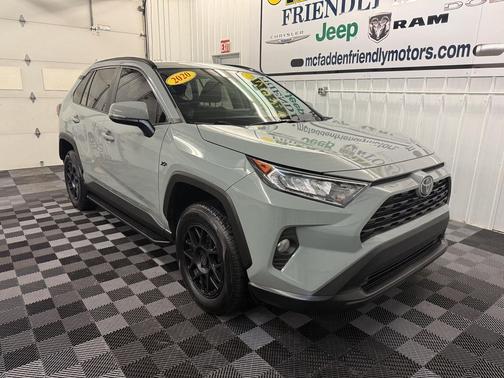 2020 Toyota RAV4 XLE