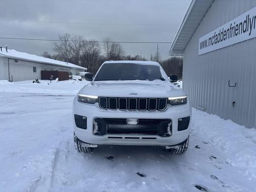 2022 Jeep Grand Cherokee Overland
