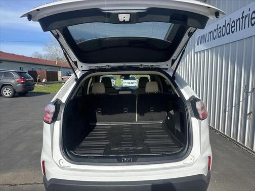 2020 Ford Edge SE