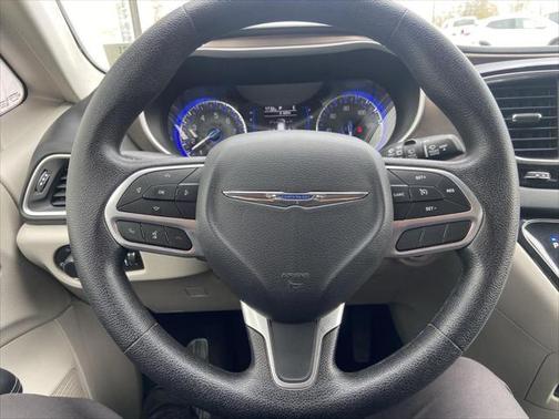 2020 Chrysler Voyager LXI