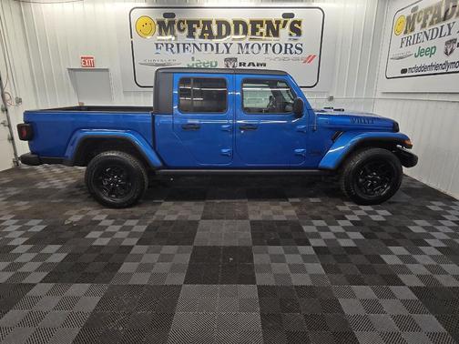 2023 Jeep Gladiator Willys 4x4