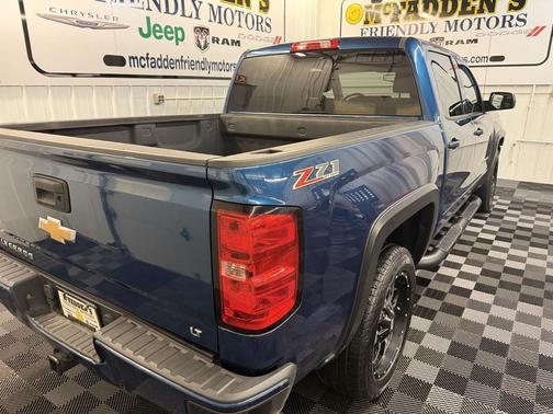 Deep Ocean Blue Metallic 2017 Chevrolet Silverado 1500 2LT