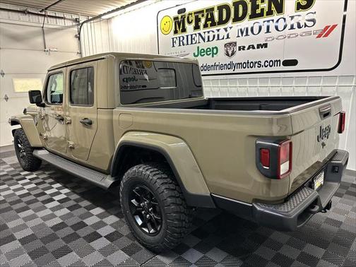 2025 Jeep Gladiator High Tide