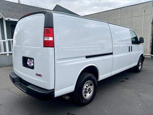 2023 GMC Savana 2500 Work Van